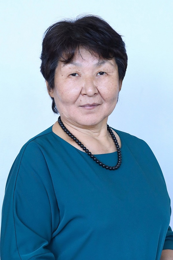 Халзанова Елена Петровна.